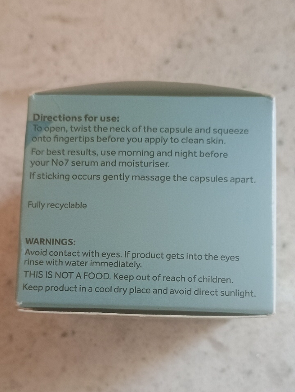 No7 Advanced Ingredients Hyaluronic Acid & Camellia Oil Facial Capsules - Picture 5 of 8